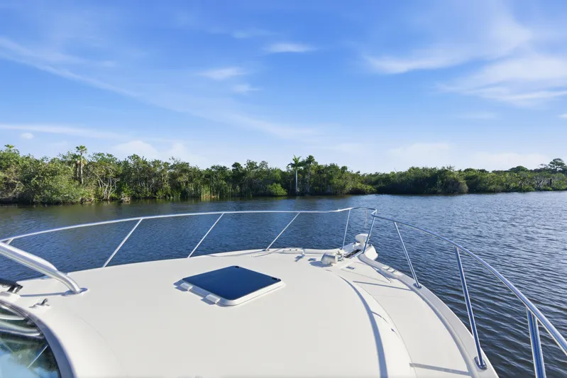 Serenity Yacht Photos Pics Tiara 31 Serenity- Bow