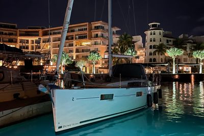 Yacht