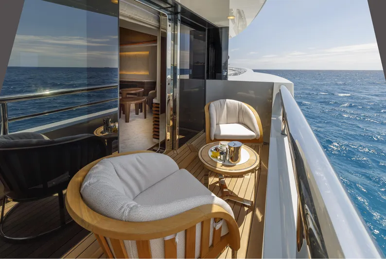 Atomic Yacht Photos Pics 