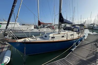 1999 Victoria 34