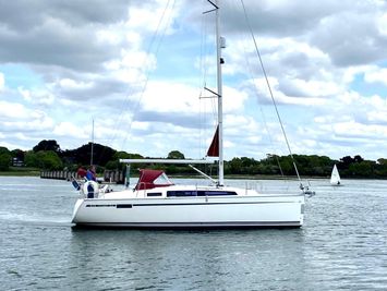 2015 Bavaria 33 Cruiser