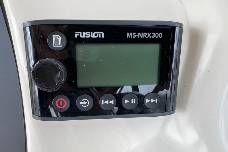  Yacht Photos Pics Fusion MS-NRX300 marine stereo control on 2000 Sea Ray 400 Sedan Bridge.