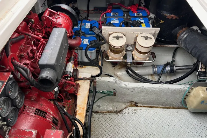  Yacht Photos Pics Engine room of 2000 Sea Ray 400 Sedan Bridge with visible components and batteries.