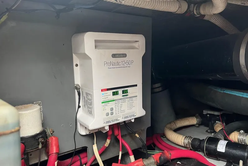  Yacht Photos Pics ProNautic 1250P charger in 2000 Sea Ray 400 Sedan Bridge engine room.