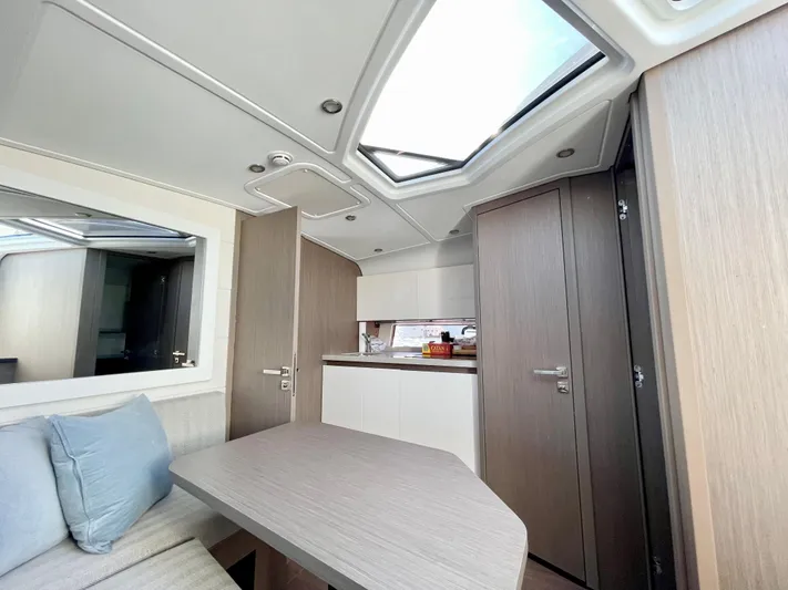 Ancnhor Man 2 Yacht Photos Pics 