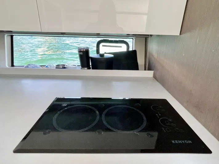 Ancnhor Man 2 Yacht Photos Pics 