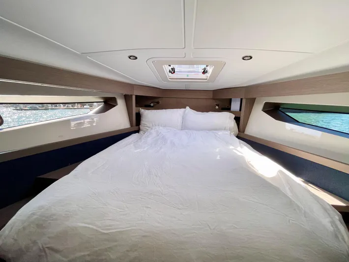 Ancnhor Man 2 Yacht Photos Pics 