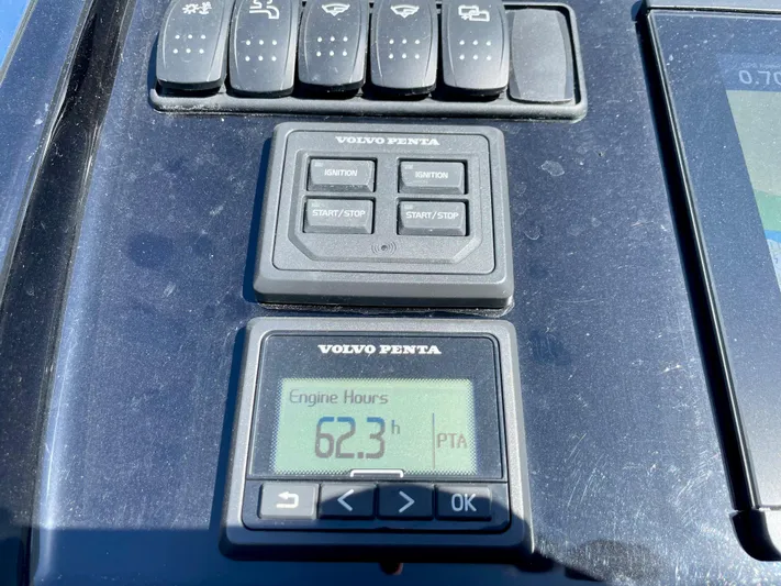 Ancnhor Man 2 Yacht Photos Pics 