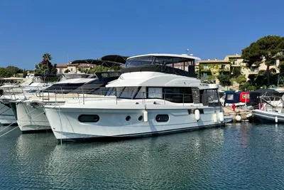 2023 Beneteau Swift Trawler 48