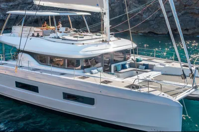 Lagoon 60