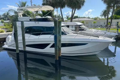 Regal 42 FXO