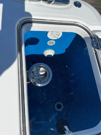  Yacht Photos Pics 2025 Everglades 315 Cc - Image 16