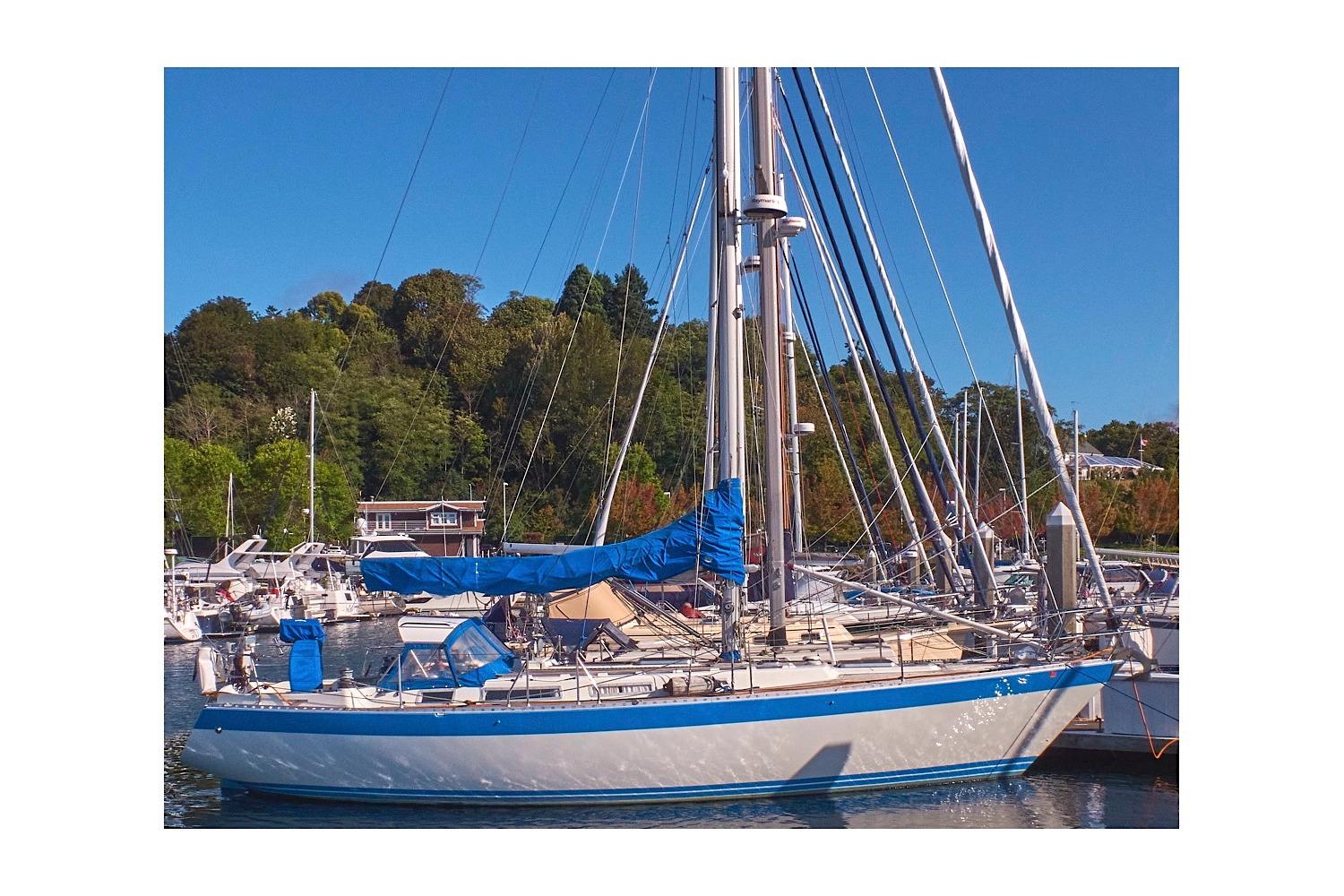 1985 Wauquiez Hood 38 MK-II Cruiser for sale - YachtWorld