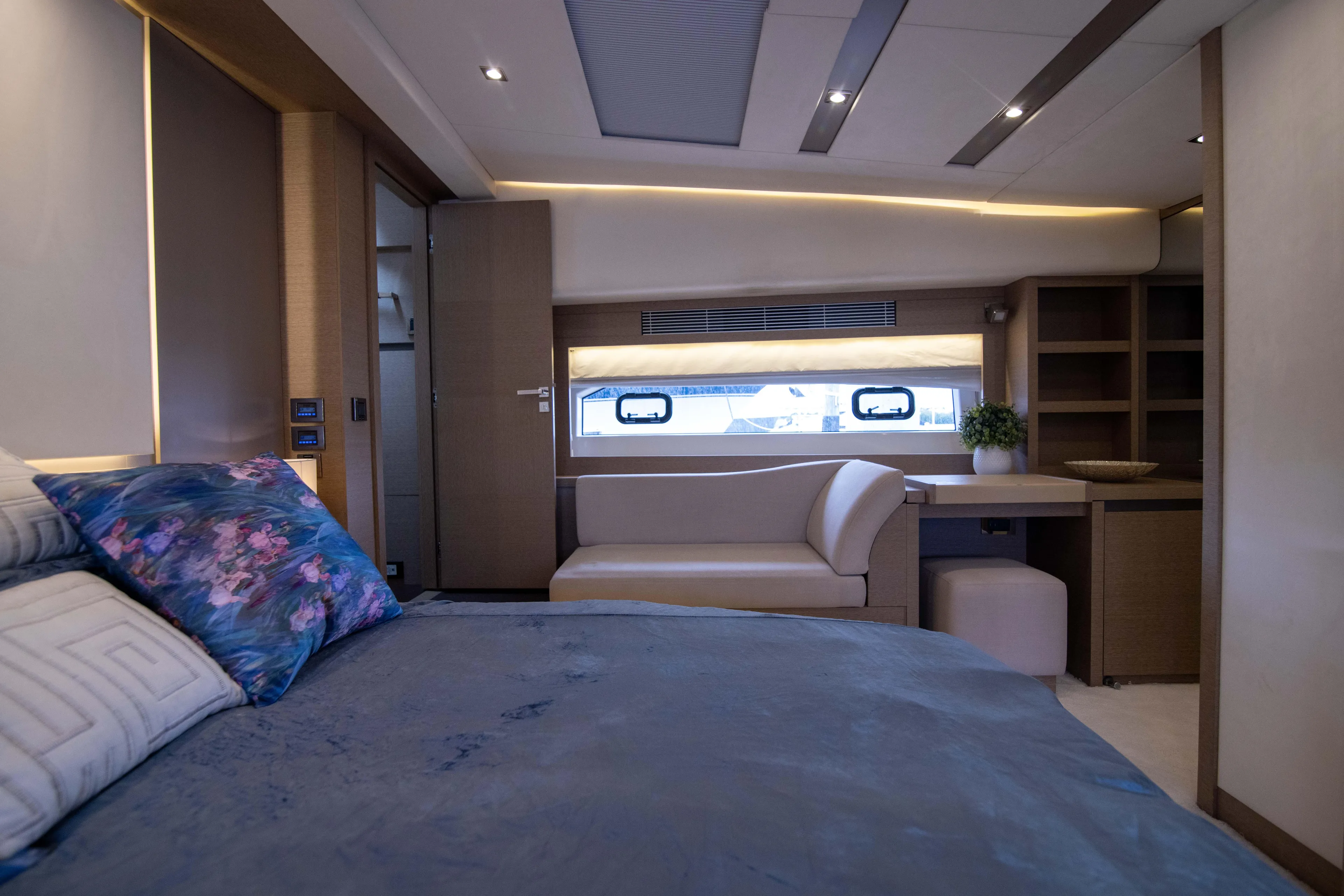 Prestige Worldwide Yacht Photos Pics Luxurious interior of 2018 Prestige 680 Flybridge yacht with elegant bedroom design.