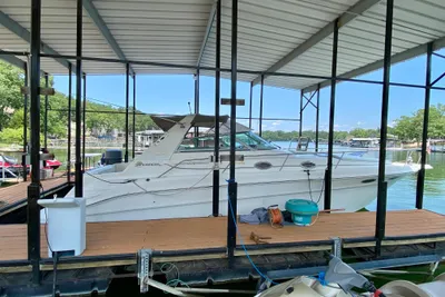 Sea Ray 330 Sundancer