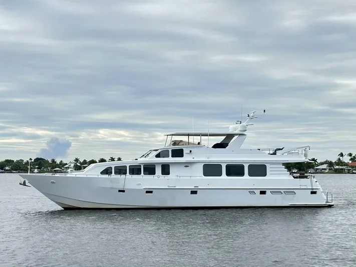 Declassified Yacht Photos Pics 