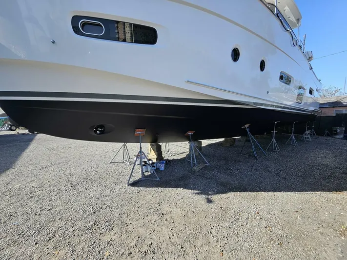 Searenity Now Yacht Photos Pics 2021 Azimut Magellano 66 - Image 51