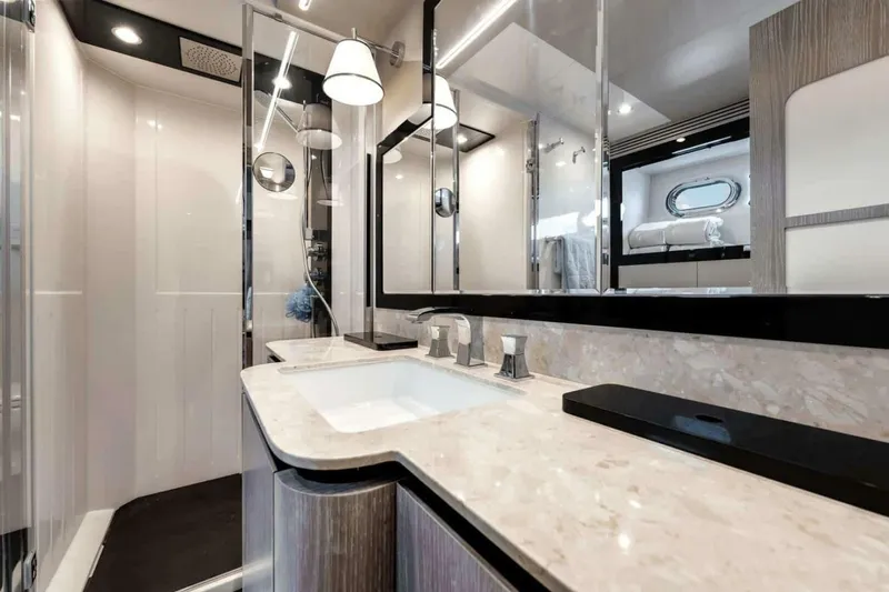 Searenity Now Yacht Photos Pics 2021 Azimut Magellano 66 - Image 50