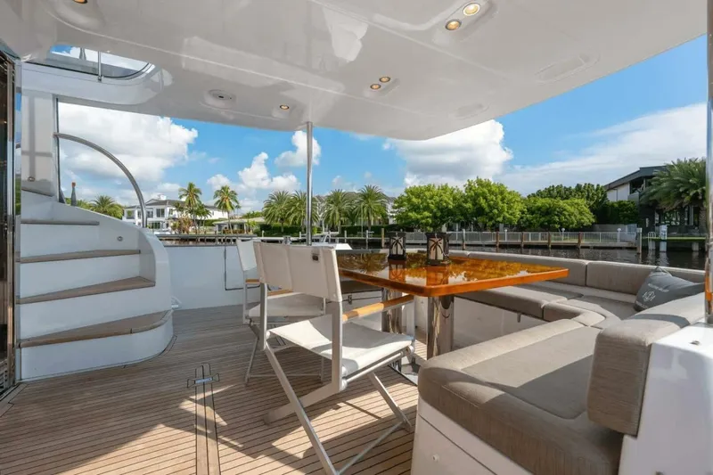 Searenity Now Yacht Photos Pics 2021 Azimut Magellano 66 - Image 22