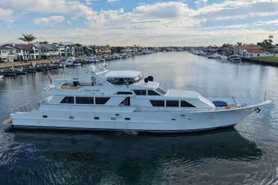 1987 Broward Cockpit Motor Yacht