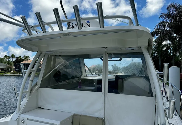  Yacht Photos Pics 2019 Pursuit Os325 Offshore - Image 19