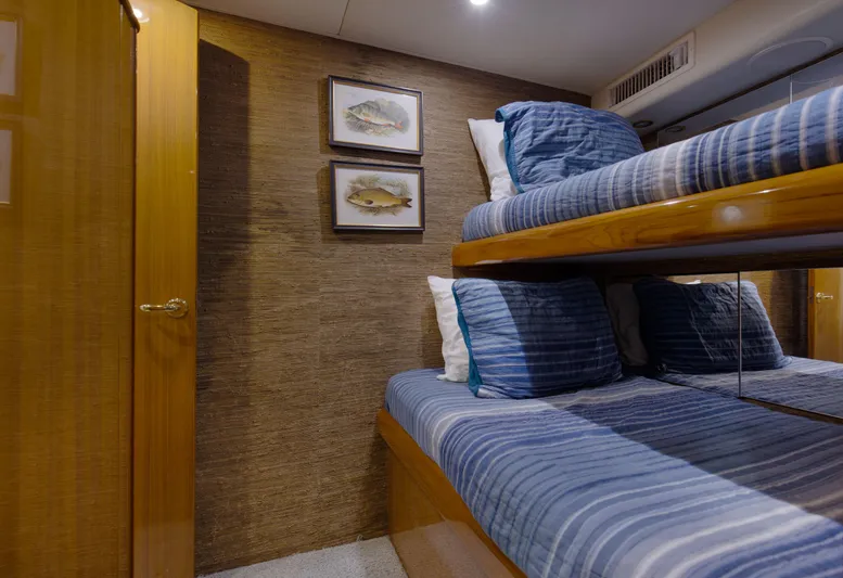 Jessi Sue Yacht Photos Pics 2006 68 Viking Sportfisher Jessi Sue Crew Stateroom