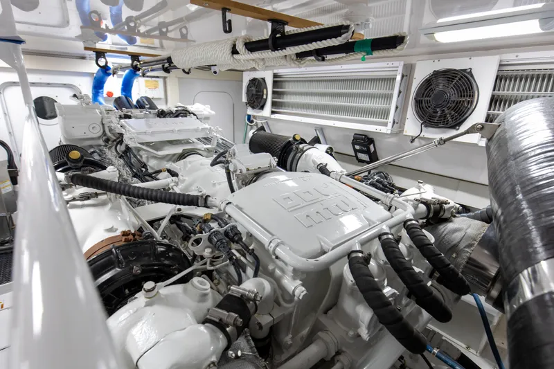 Jessi Sue Yacht Photos Pics 2006 68 Viking Sportfisher Jessi Sue Engine Room