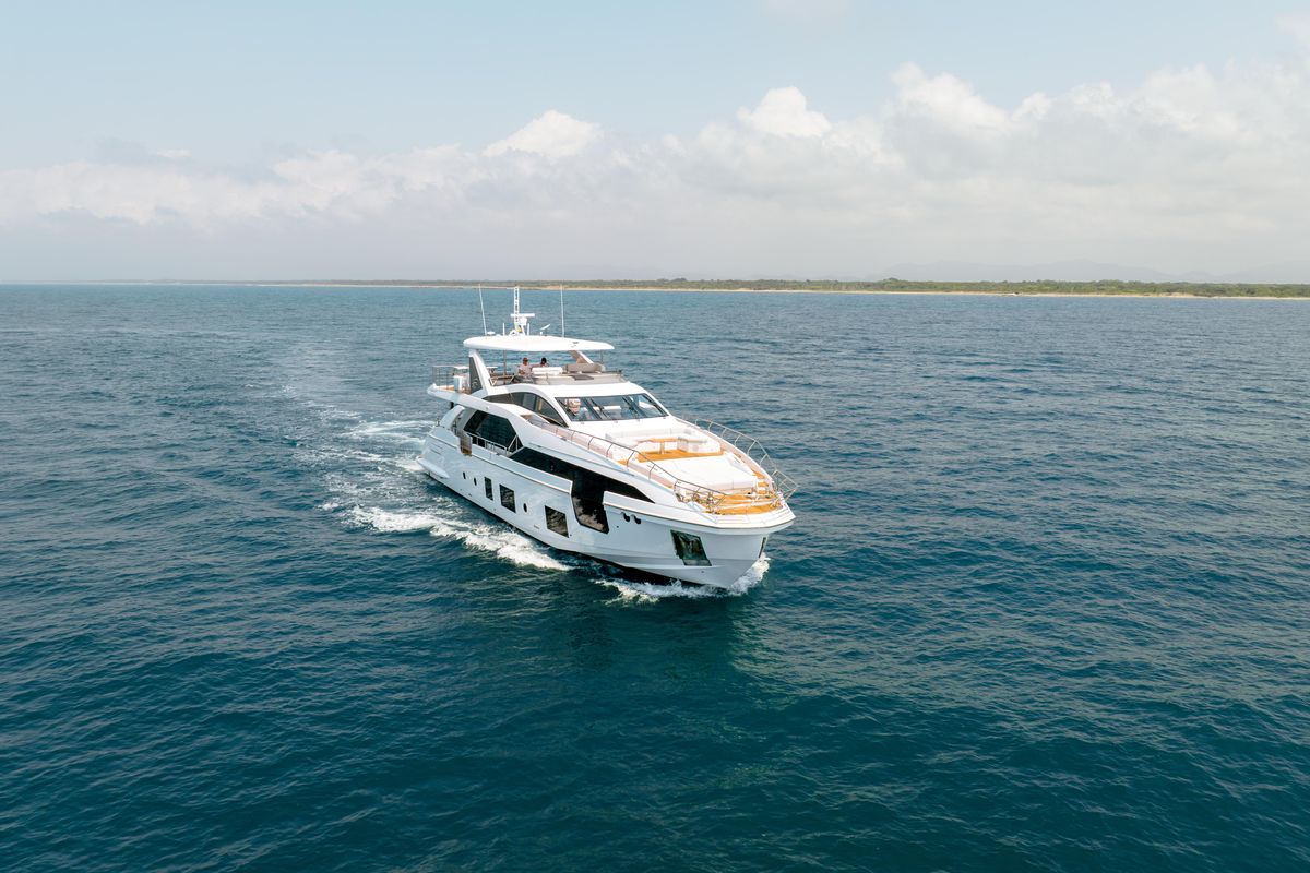 2023 Azimut 87 