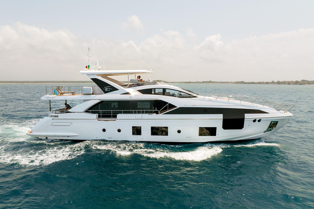2023 Azimut 87 