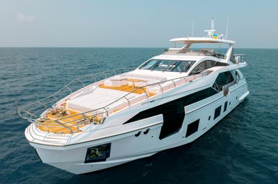 Yacht