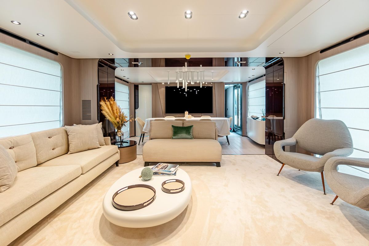 2023 Azimut 87 