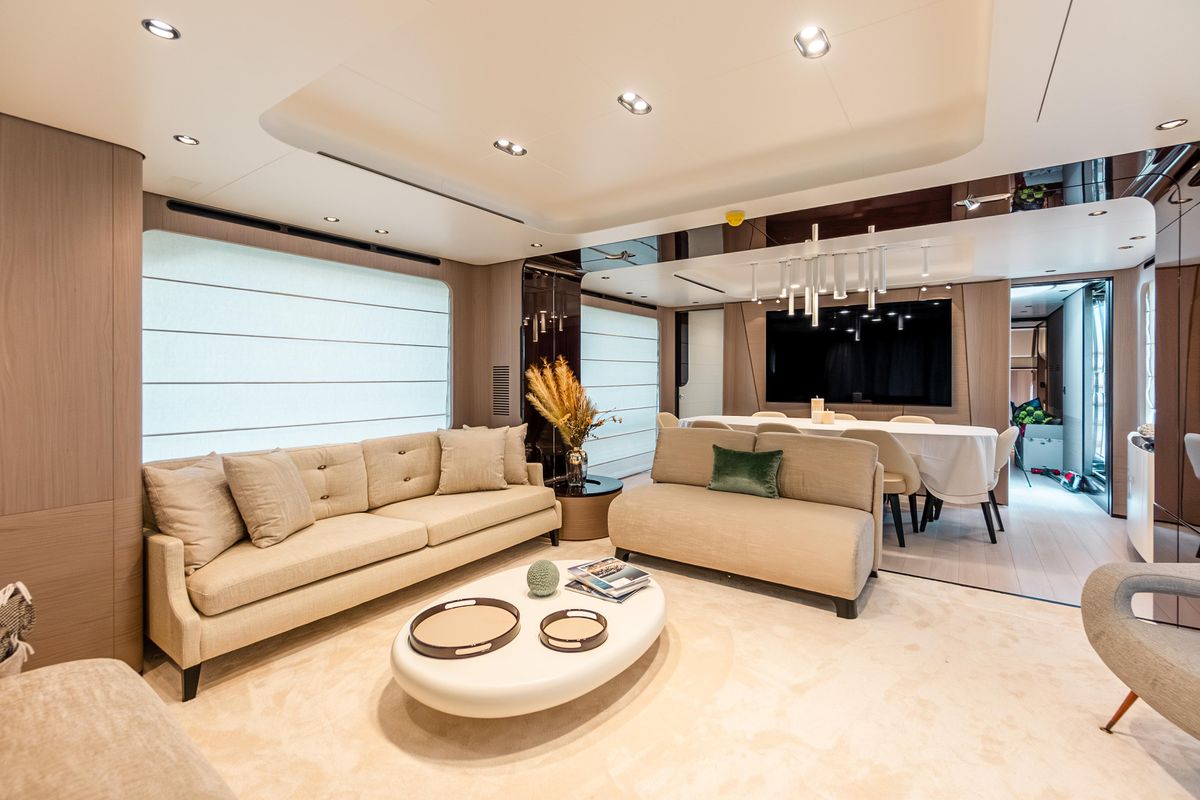 2023 Azimut 87 