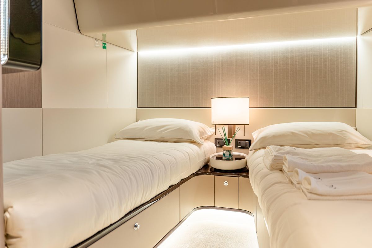 2023 Azimut 87 