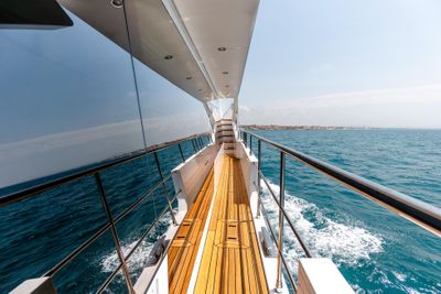 Yacht