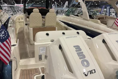 Chris-Craft Catalina 30