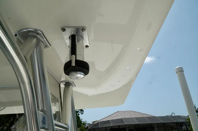  Yacht Photos Pics 2017 SeaVee 34Z boat detail with stainless steel fittings under clear blue sky.