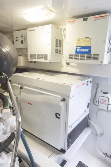 Slabjack Yacht Photos Pics 