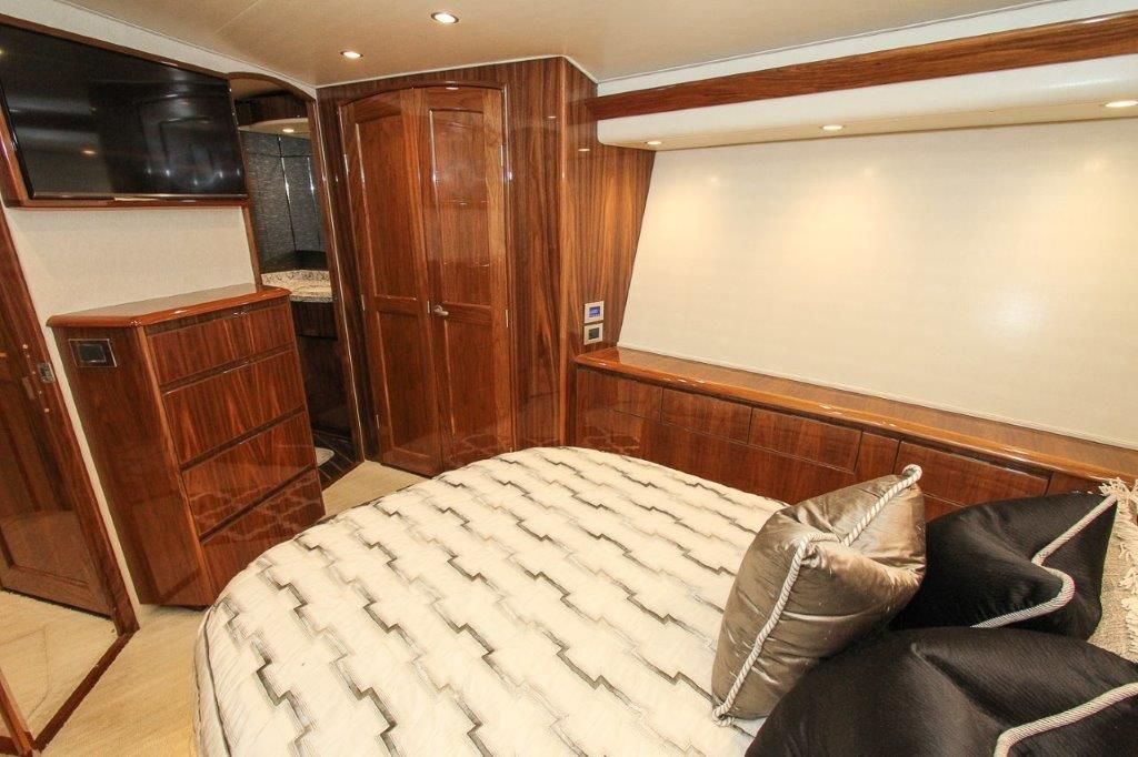 2017 Viking 55 