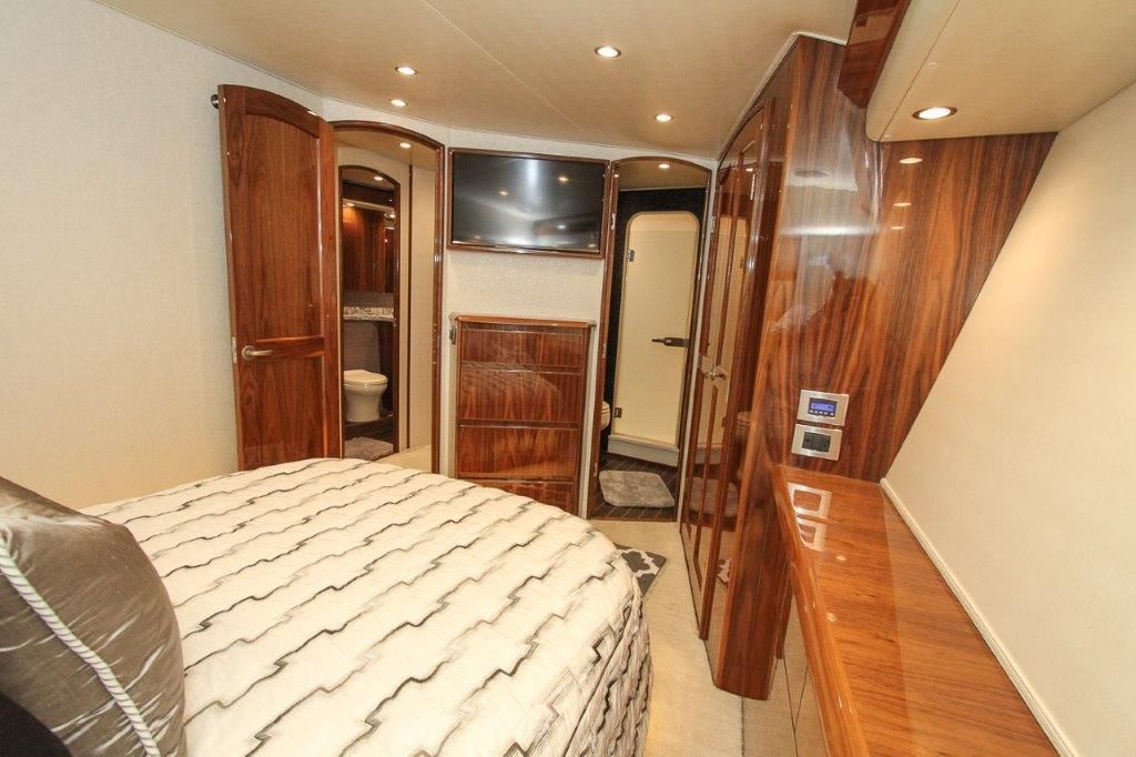 2017 Viking 55 