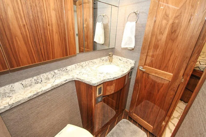 Slabjack Yacht Photos Pics Head