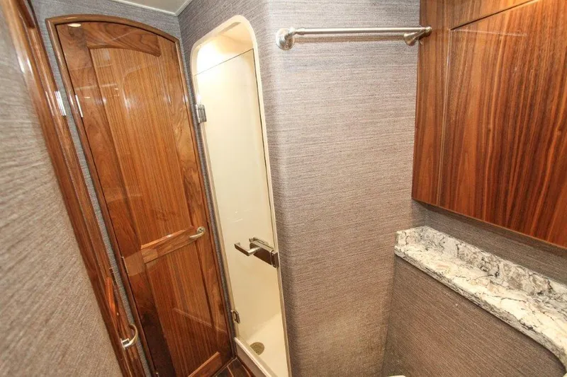 Slabjack Yacht Photos Pics Head