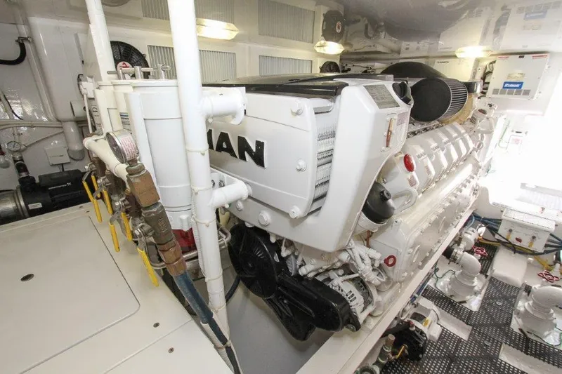 Slabjack Yacht Photos Pics 