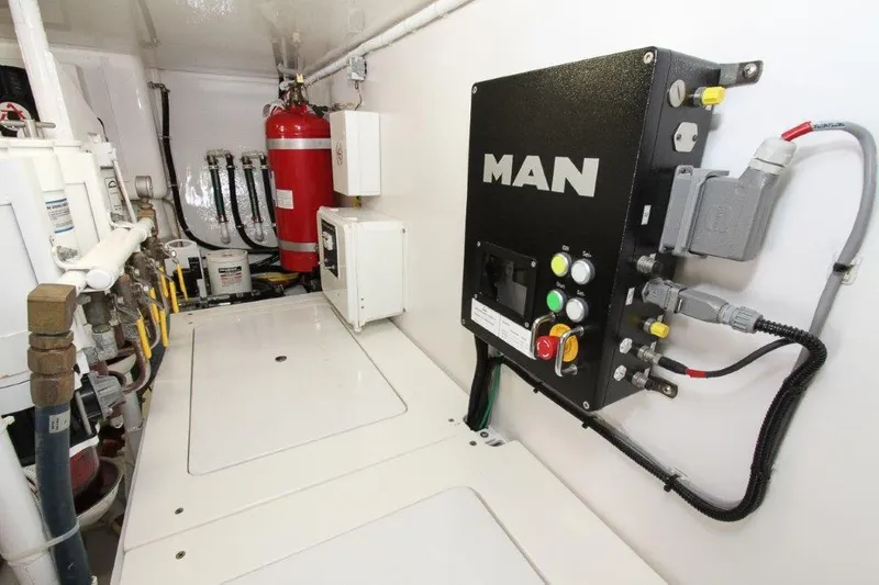 Slabjack Yacht Photos Pics 