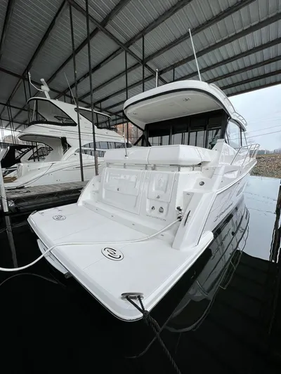  Yacht Photos Pics 2023 Regal 38 Grande Coupe - Image 4