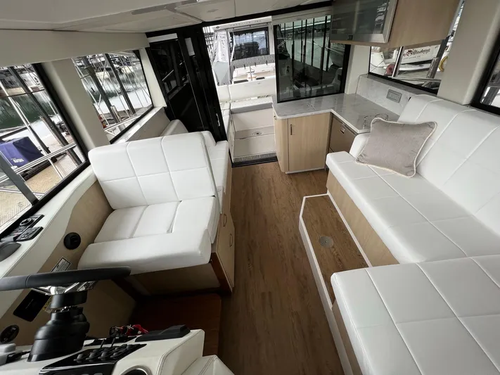  Yacht Photos Pics 2023 Regal 38 Grande Coupe - Image 20