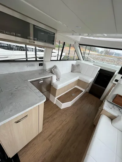  Yacht Photos Pics 2023 Regal 38 Grande Coupe - Image 8