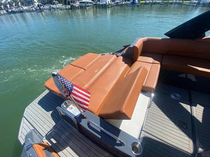 Happy Ours Yacht Photos Pics 