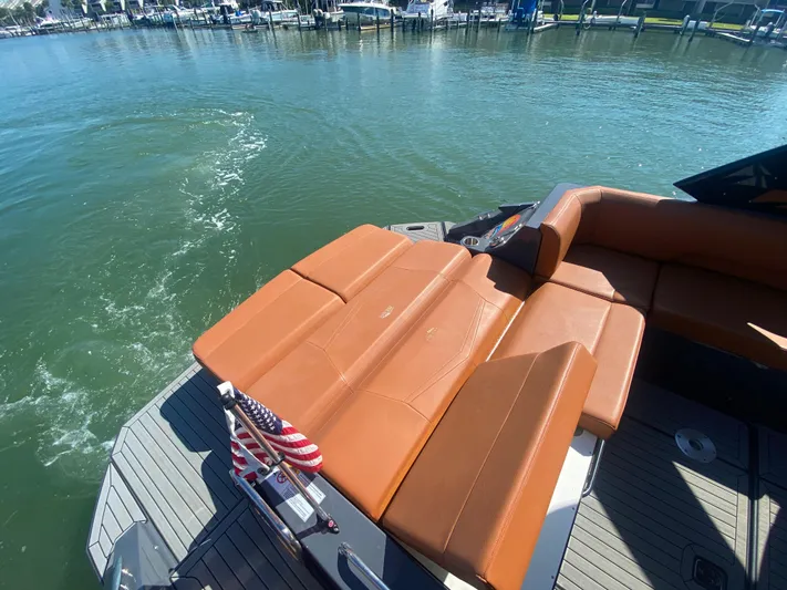 Happy Ours Yacht Photos Pics 