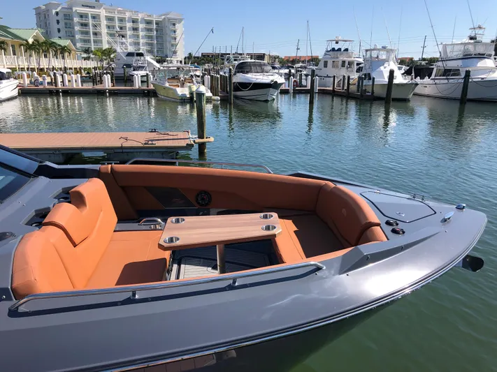 Happy Ours Yacht Photos Pics 