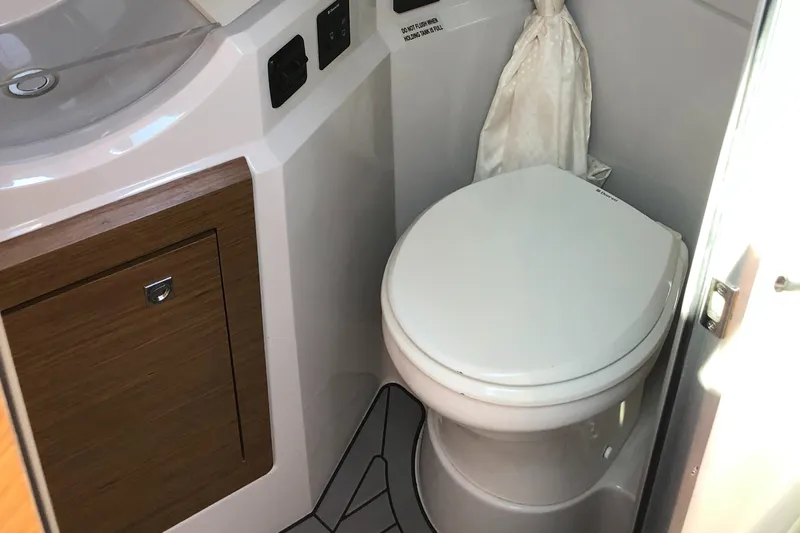 Happy Ours Yacht Photos Pics 